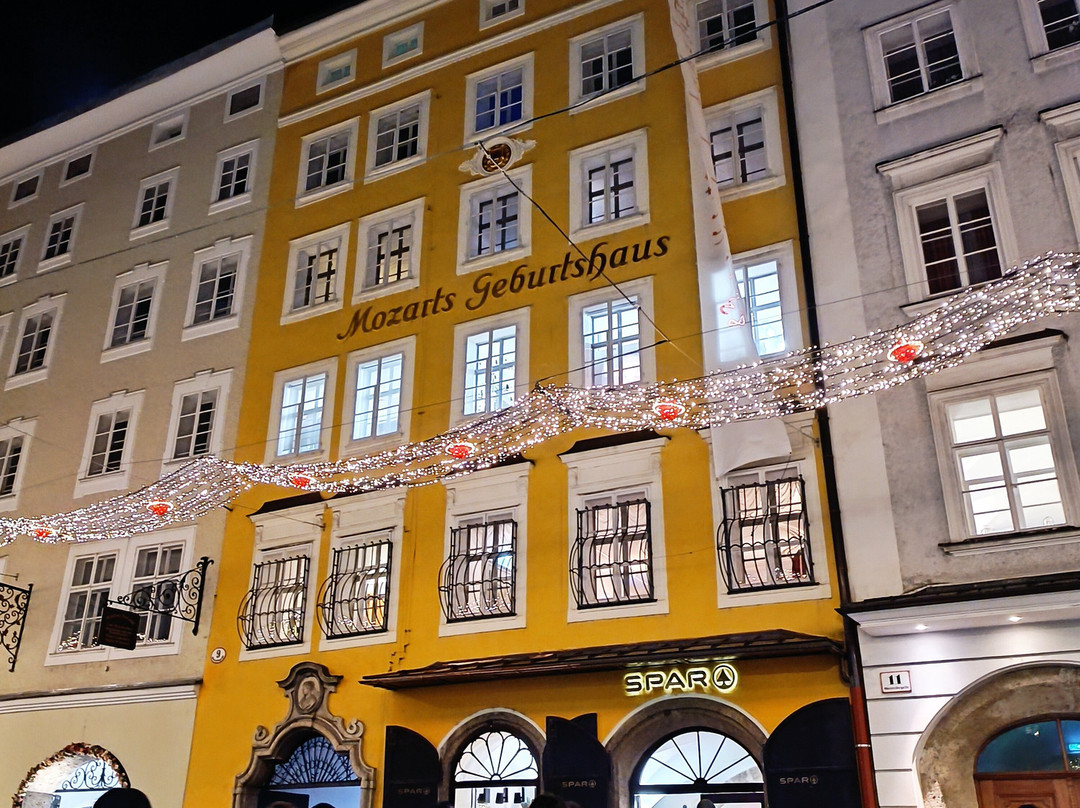 Mozartplatz-萨尔茨堡必去景点