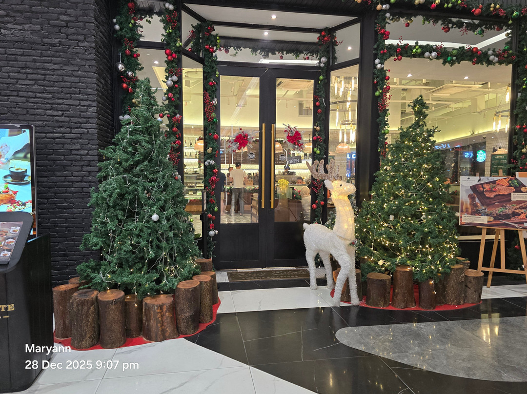 Toby's Estate , Grand Batam Mall