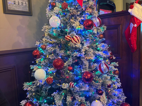 The Bell Hotel主图