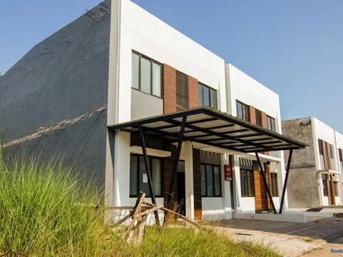 Oyo 3826 Columbus Residence K11