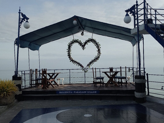 Galeria Nautica Mirador Farrallon Dillon-Ballenita必去景点