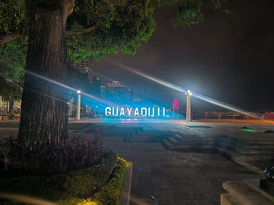 Hemiciclo de la Rotonda-瓜亚基尔必去景点