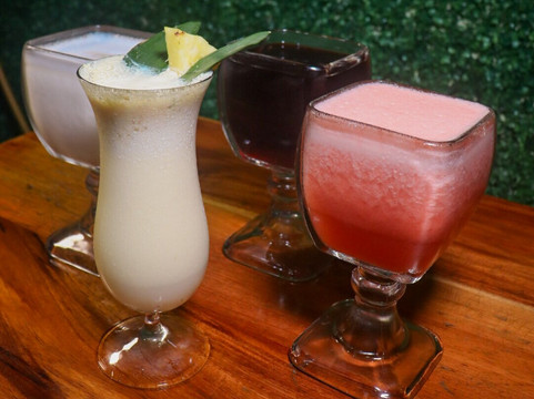 Restaurante y Pizzeria TROPICAL