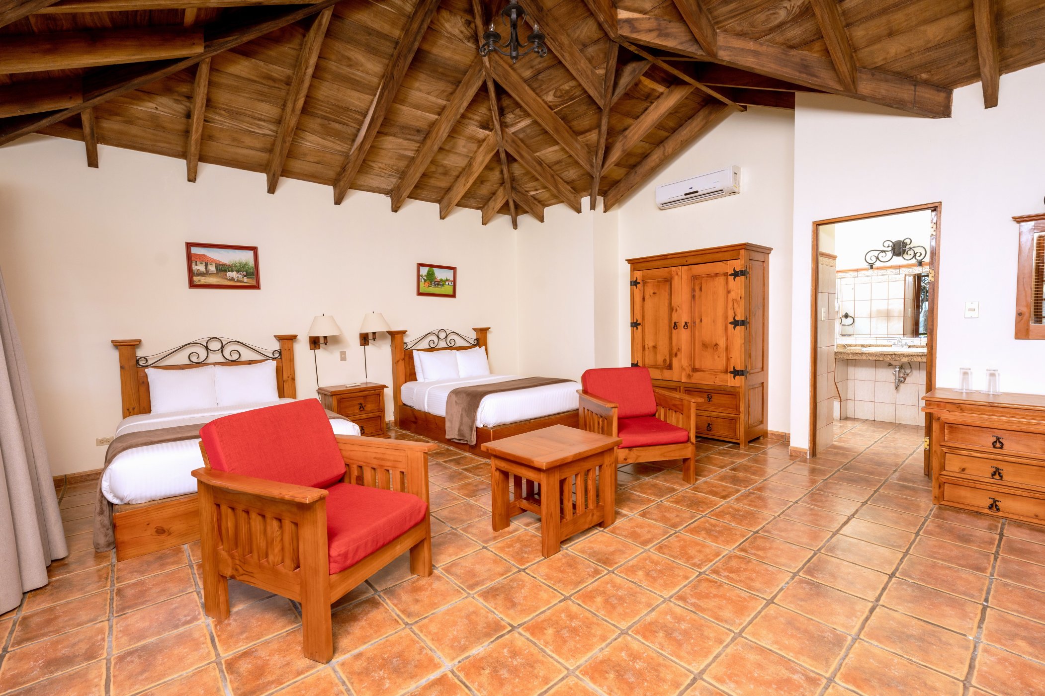 博润坤温泉度假村-客卧