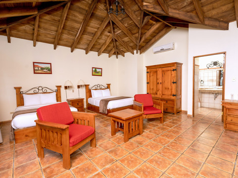 博润坤温泉度假村主图