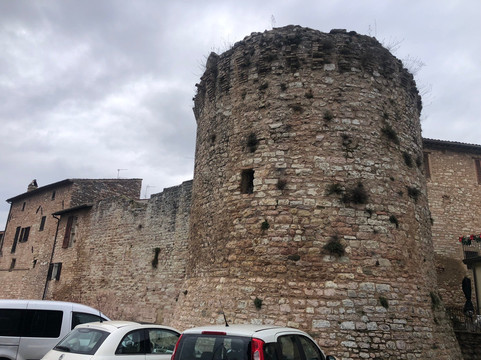 Porta Consolare-Spello必去景点