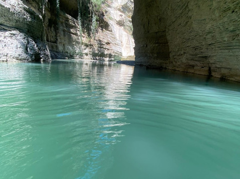 Albania River Experience-培拉特必去景点