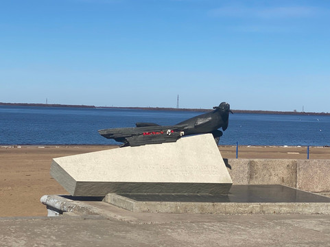 Monument To the Seal - the Savior of Citizens of Arkhangelsk and Leningrad-阿尔汉格尔斯克必去景点