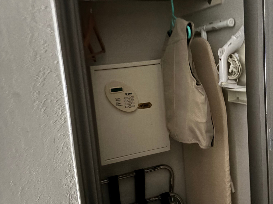 约翰斯敦格洛弗斯维尔假日酒店主图