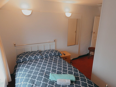 The Horse and Groom主图