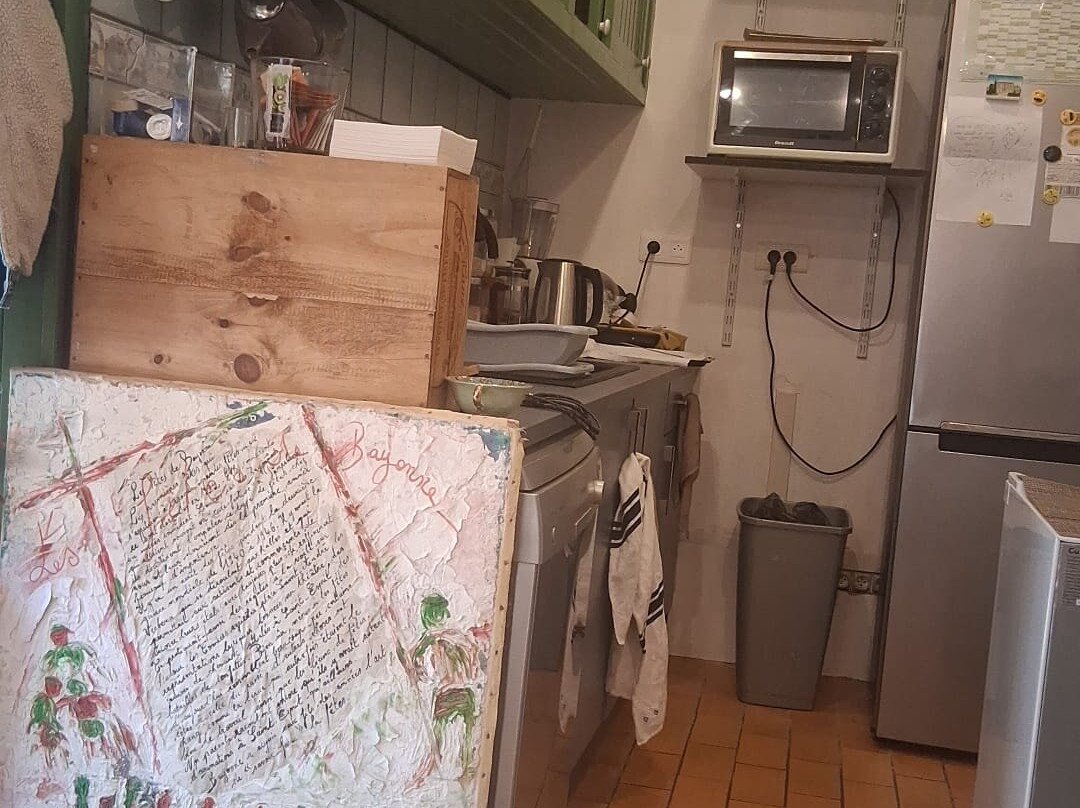 尚布欧维莱酒店主图