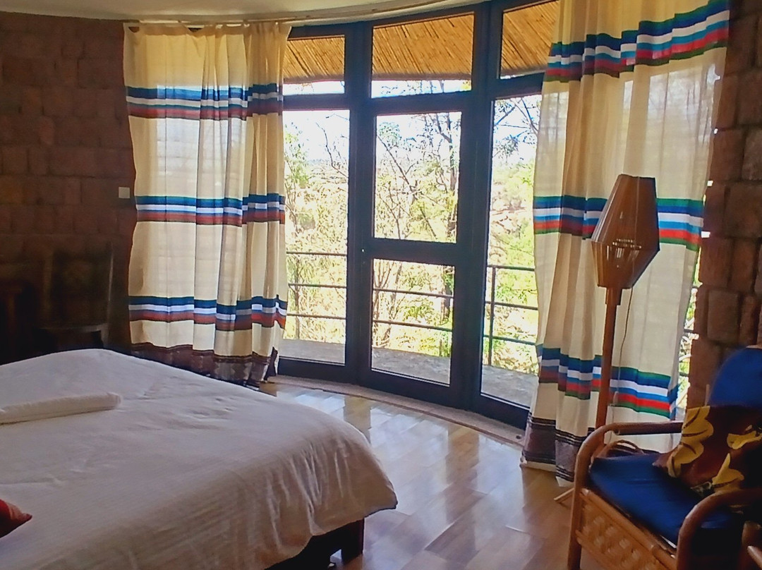 Tukul Village Hotel主图