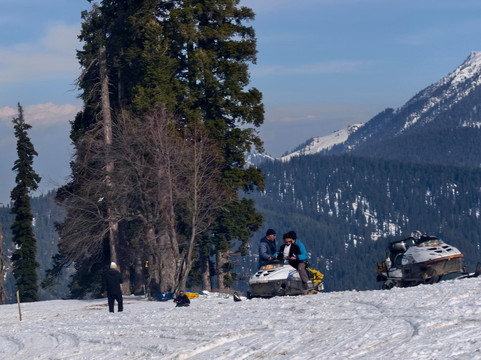 Himalayan walk Adventure-帕哈甘必去景点
