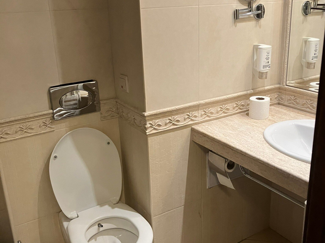 奥弗尔酒店主图