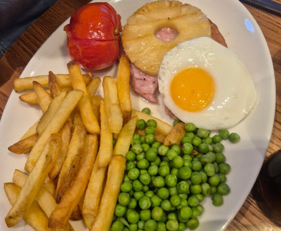 滕比城市中心普瑞米尔酒店主图