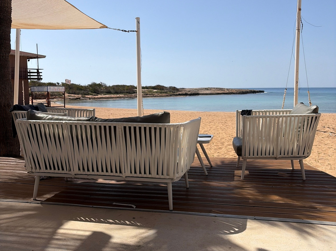 圆顶海滩度假村酒店主图