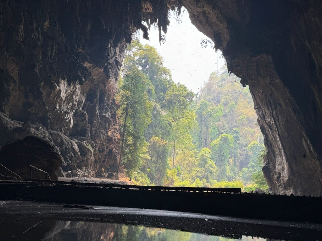 Tham Lod Cave