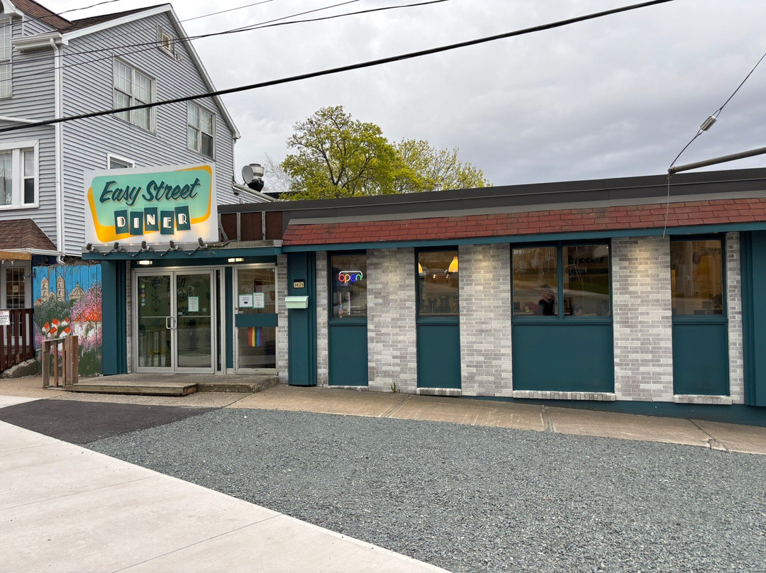 Easy Street Diner