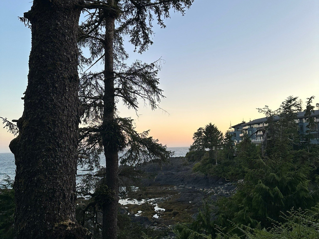 黑岩海滨度假酒店主图