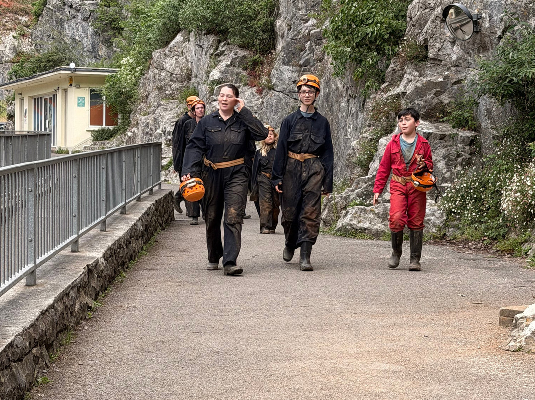 Cheddar Gorge & Caves-Cheddar必去景点
