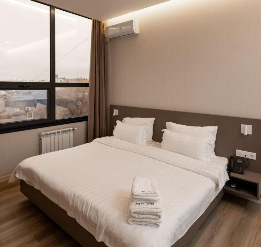 Aston Hotel
