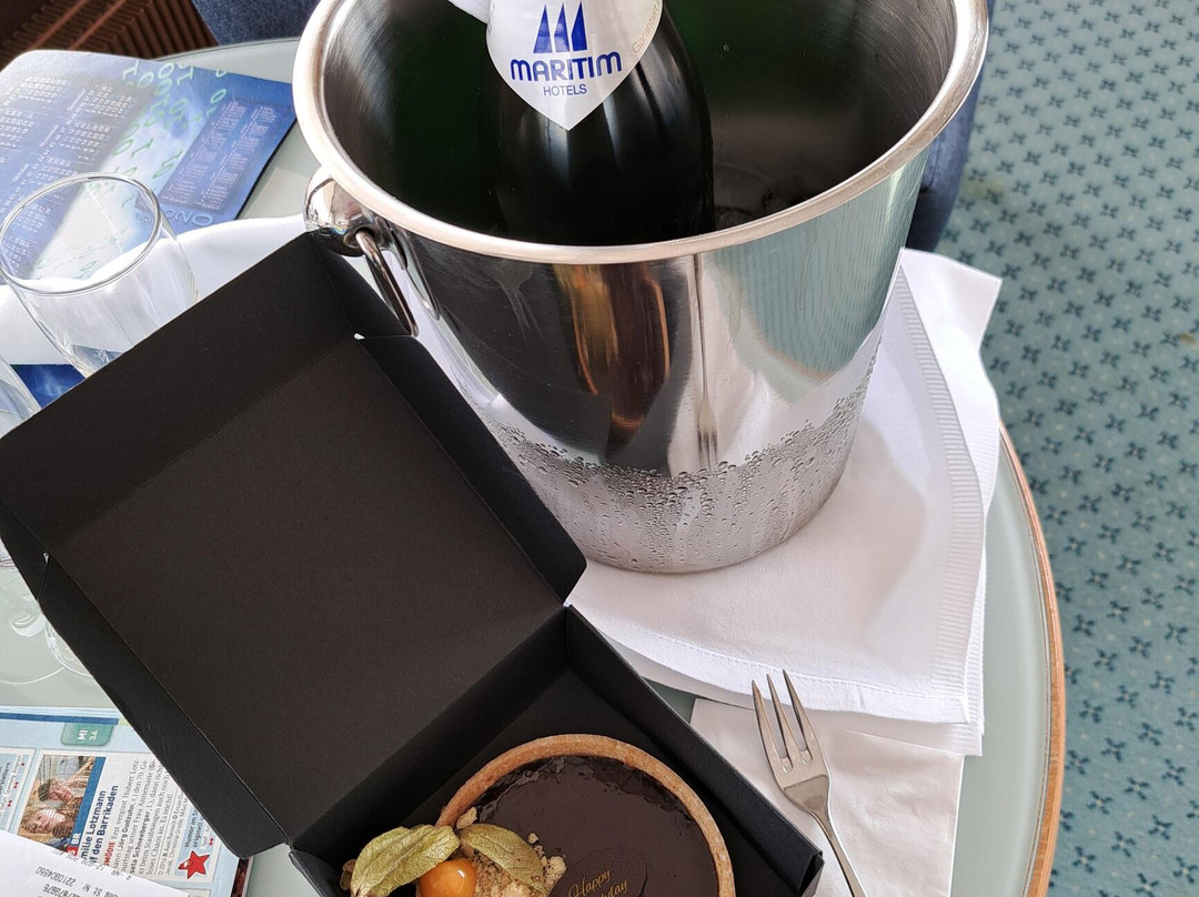 旅者之家滨海酒店主图