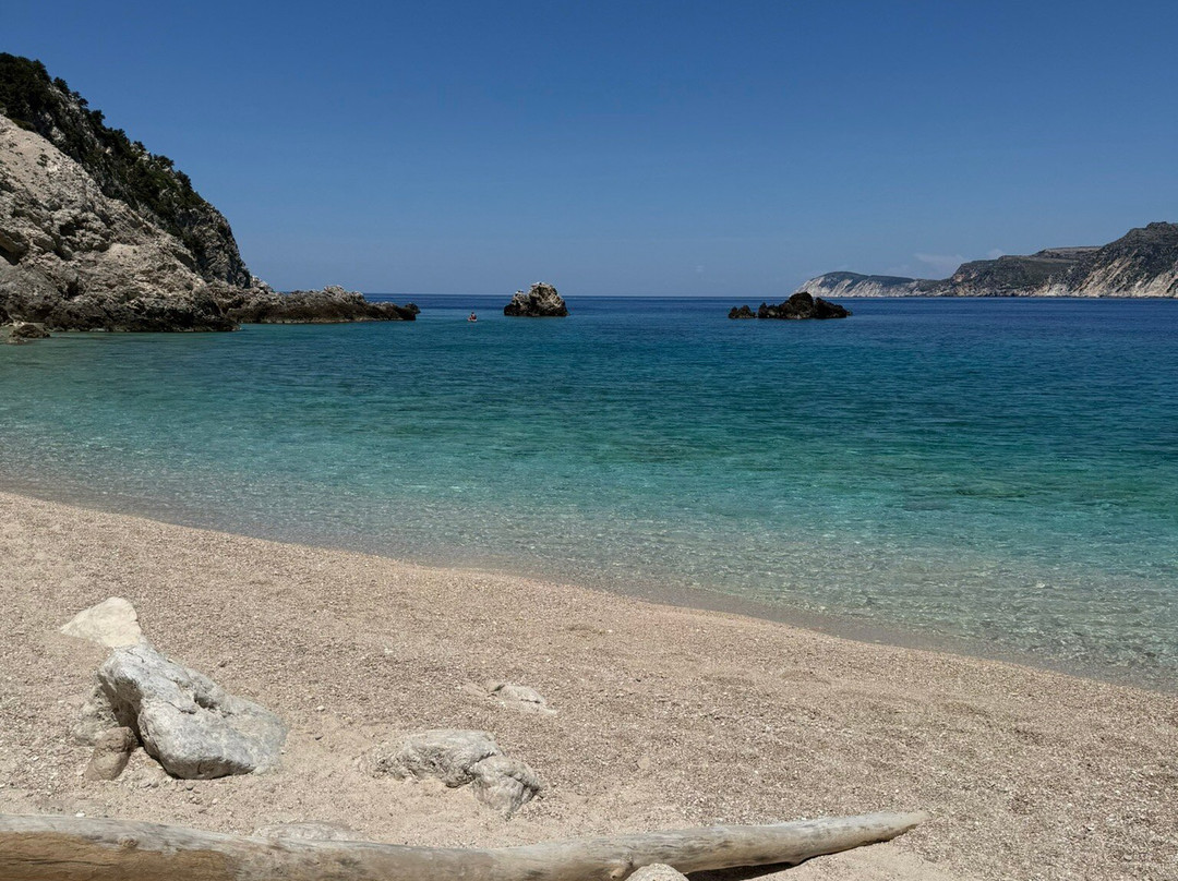Agia Eleni Beach-Agia Thekli必去景点
