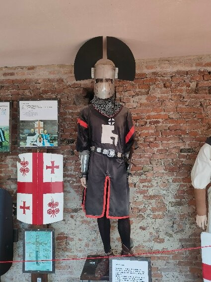 Torre di Malta e Museo Archeologico-奇塔代拉必去景点