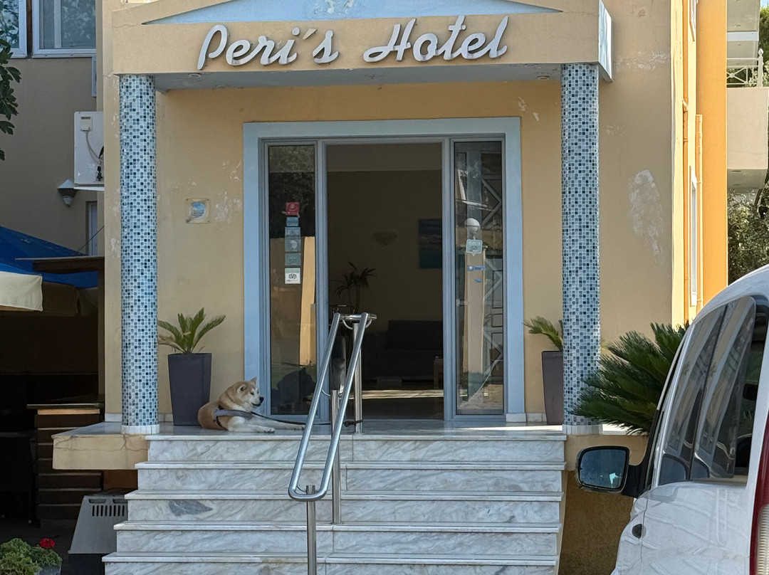 佩里酒店主图