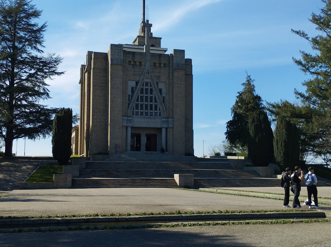 Santuario Da Penha-吉马良斯必去景点