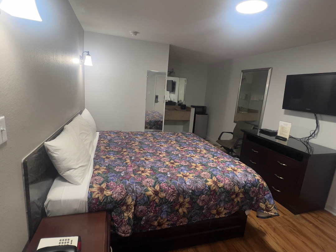 Deluxe Motel主图