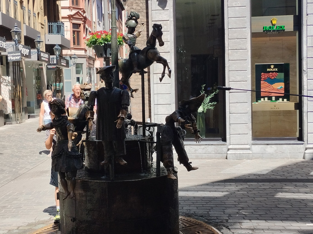 Puppenbrunnen-亚琛必去景点