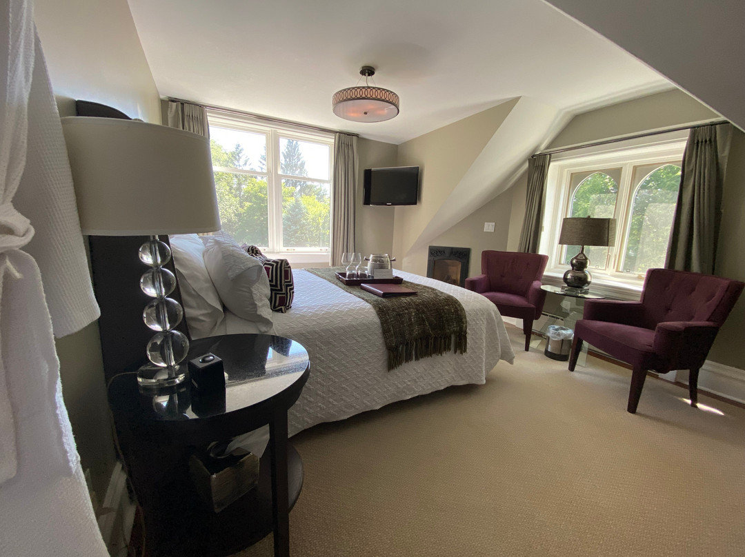 The Manse Boutique Inn主图