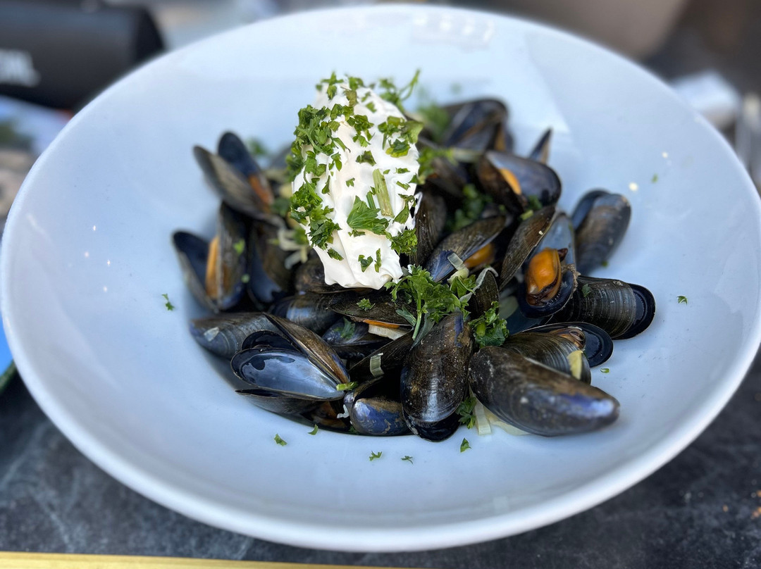 Bistro Entre Terre Et Mer, Honfleur
