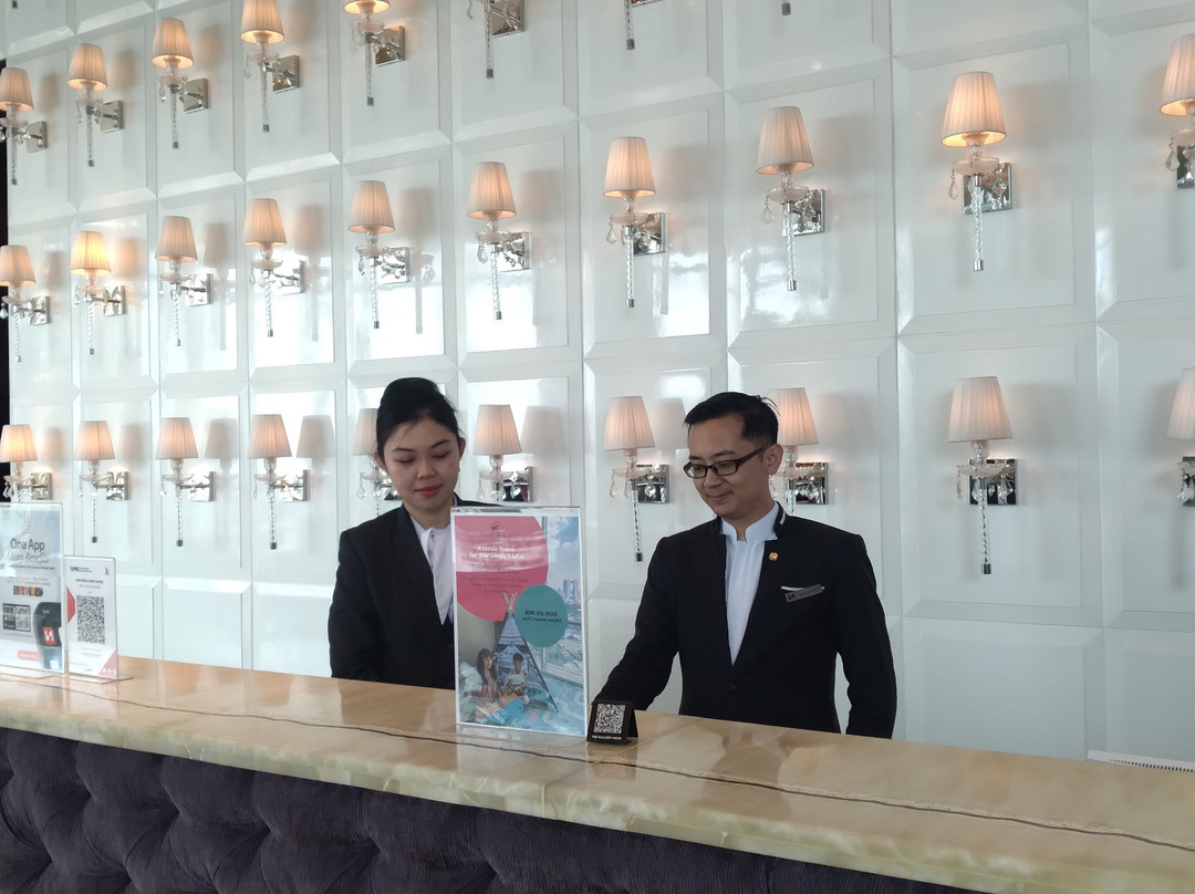 泗水西普拉世界酒店-由瑞士贝尔酒店国际管理主图