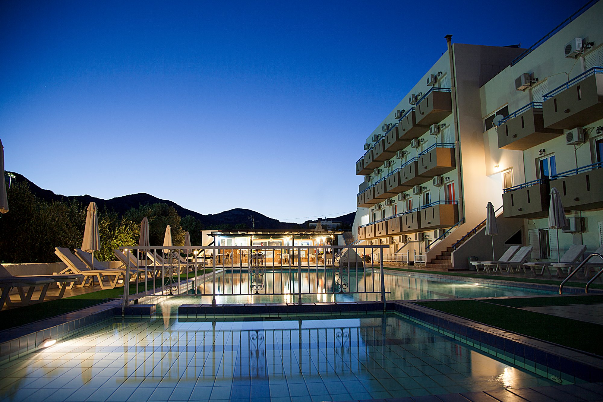 Athinoula Hotel-官方