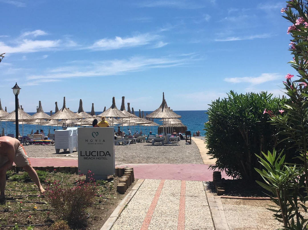 Lucida Beach Hotel