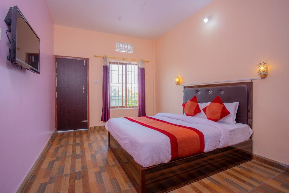 OYO 377 Hotel White Dove