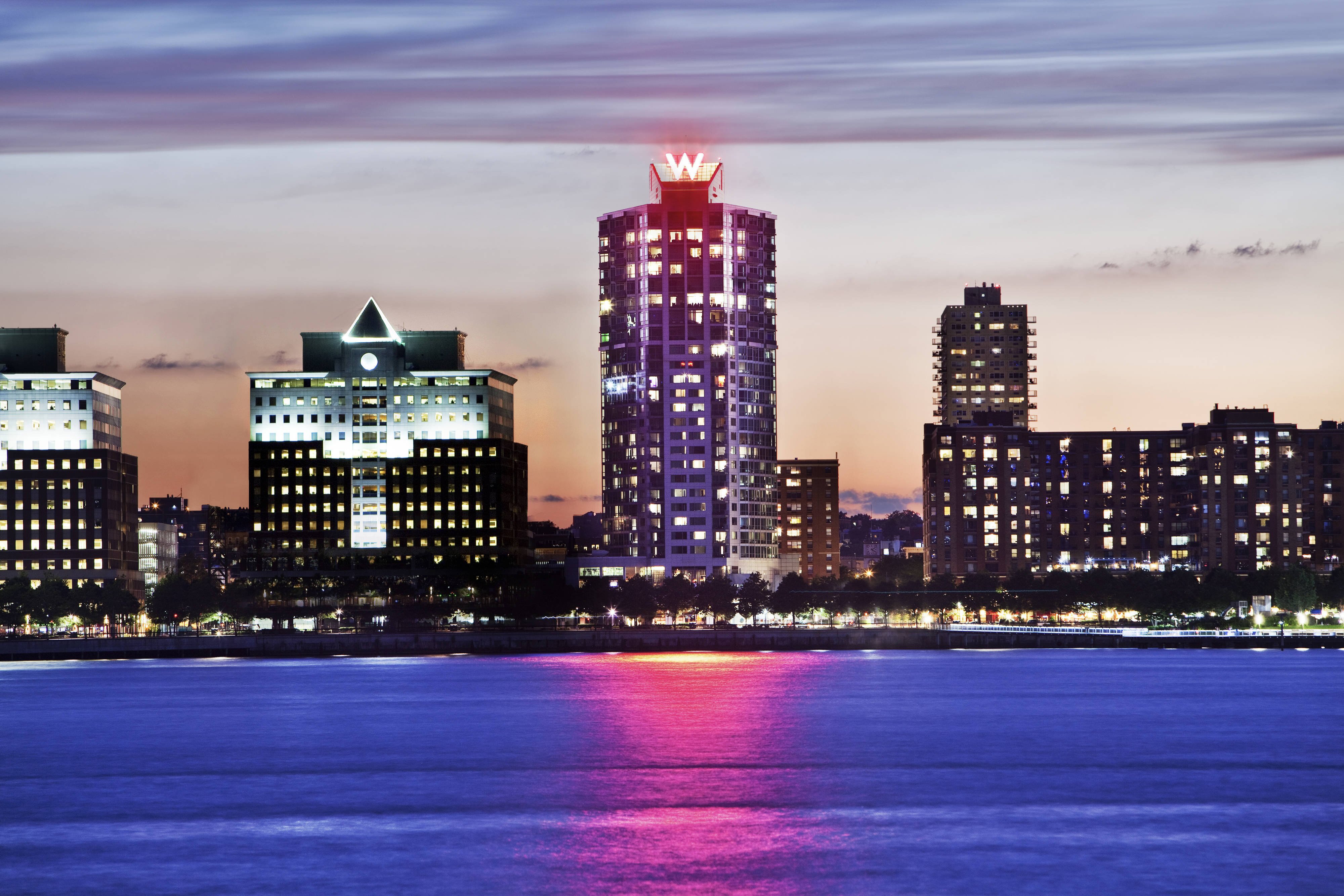 霍博肯W酒店-官方