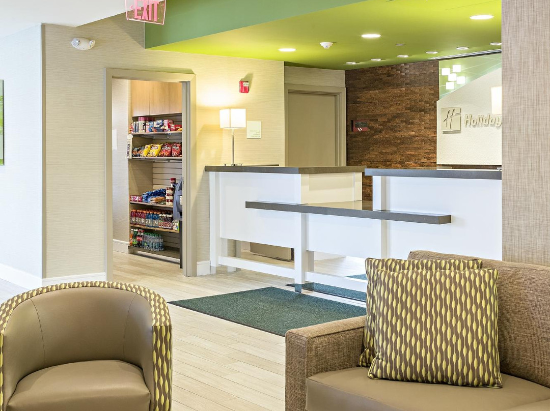 Holiday Inn Salem (I-93 At Exit 2) by IHG