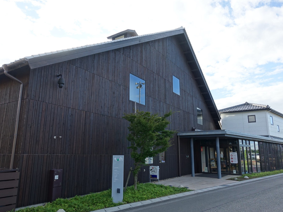 Shinsangyo Sozokan Kurasse