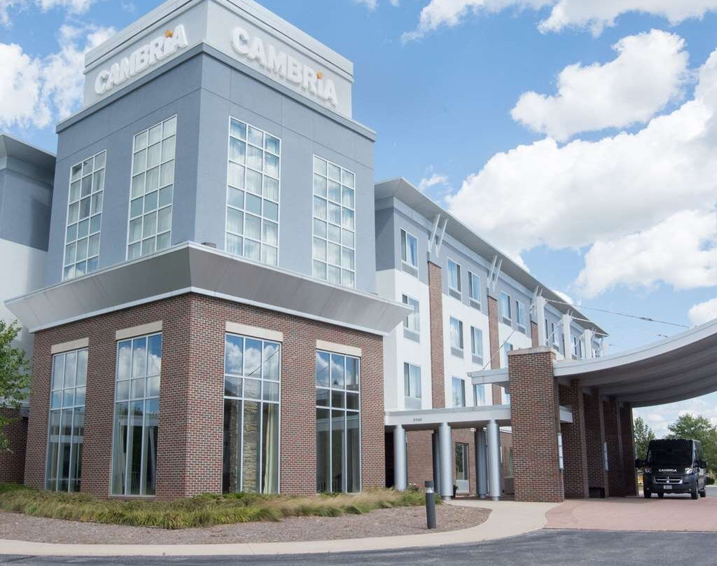 Cambria hotel & suites主图