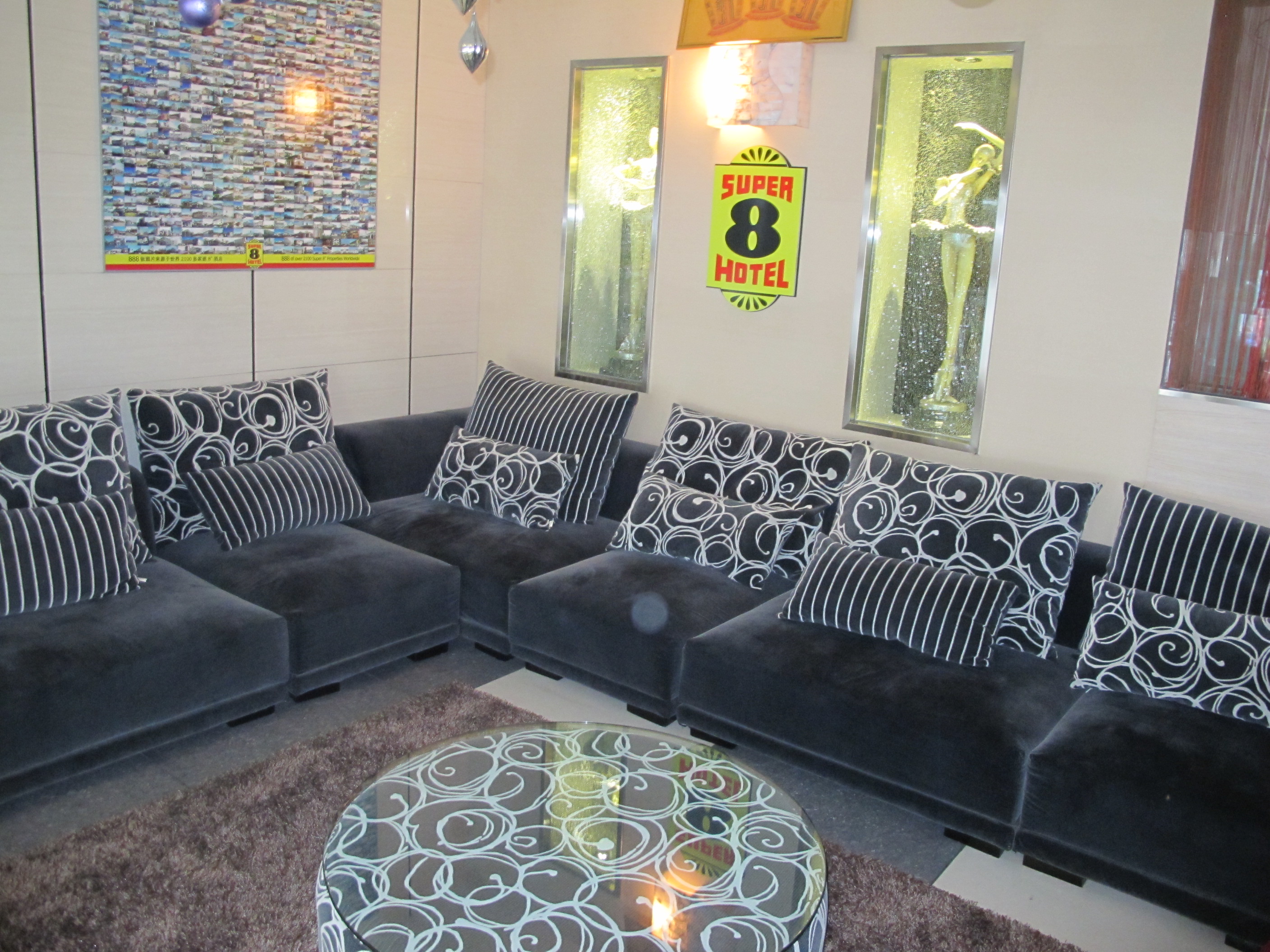 速8酒店哈尔滨中央大街店-客卧