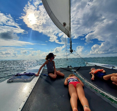 Mike's Sailing Charters-拉哥岛必去景点