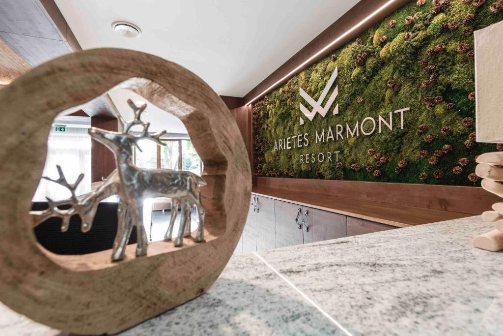 Sunava酒店住宿-Arietes Marmont Resort