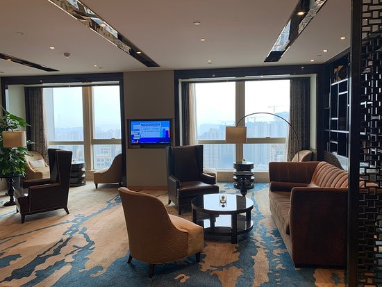 郑州希尔顿酒店主图