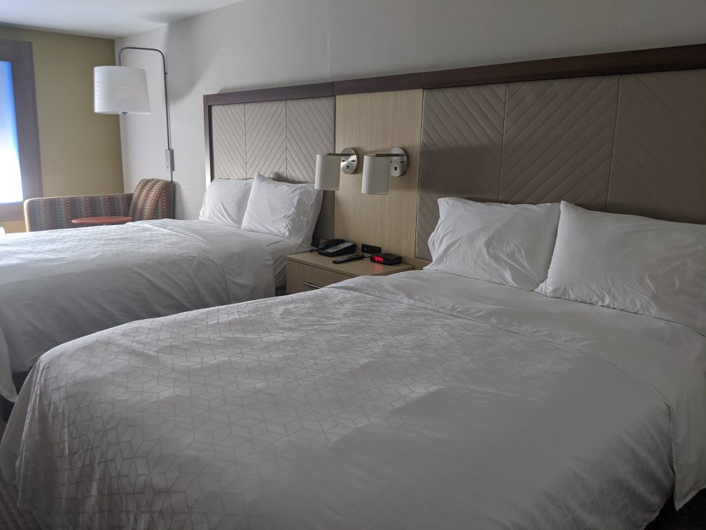 Holiday Inn Express & Suites Pahrump By IHG主图