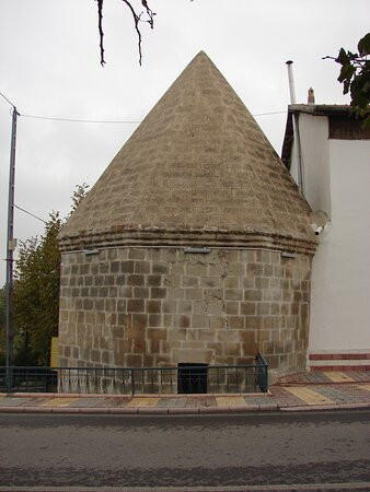 Sıddı Zeynep Türbesi-Battalgazi必去景点