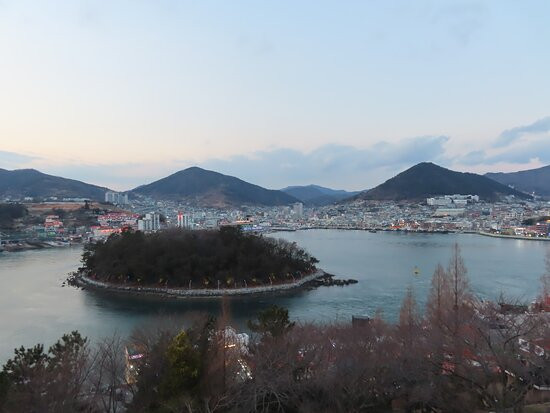 Dolsan Park-丽水市必去景点