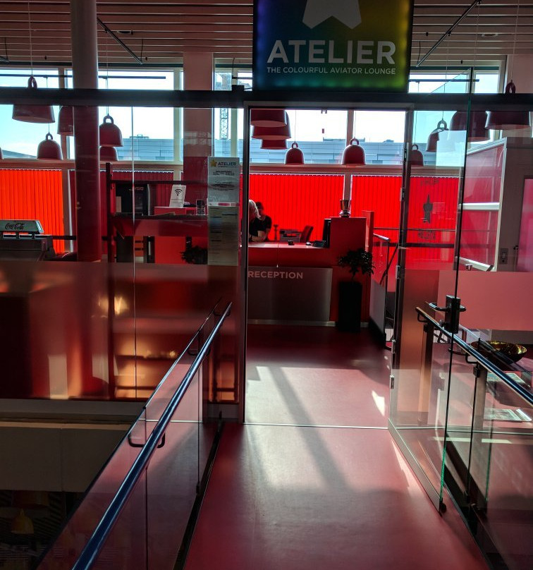 Atelier - The Colorful Aviator lounge